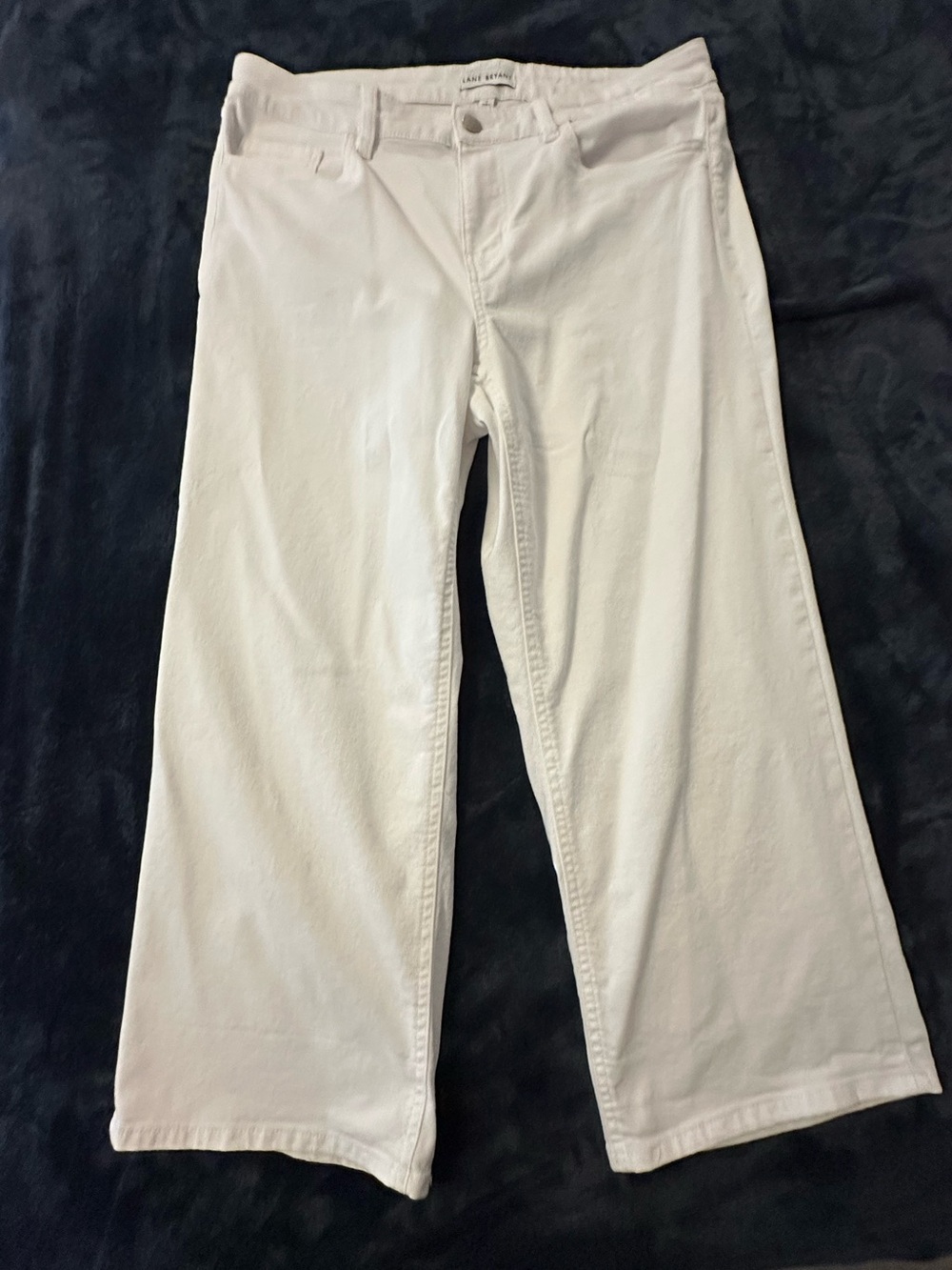 Classic White Mid-Rise Straight-Leg Crop Jeans